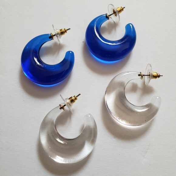 10 Pairs of Joan Rivers Lucite Hoop Earrings - Picture 10 of 16